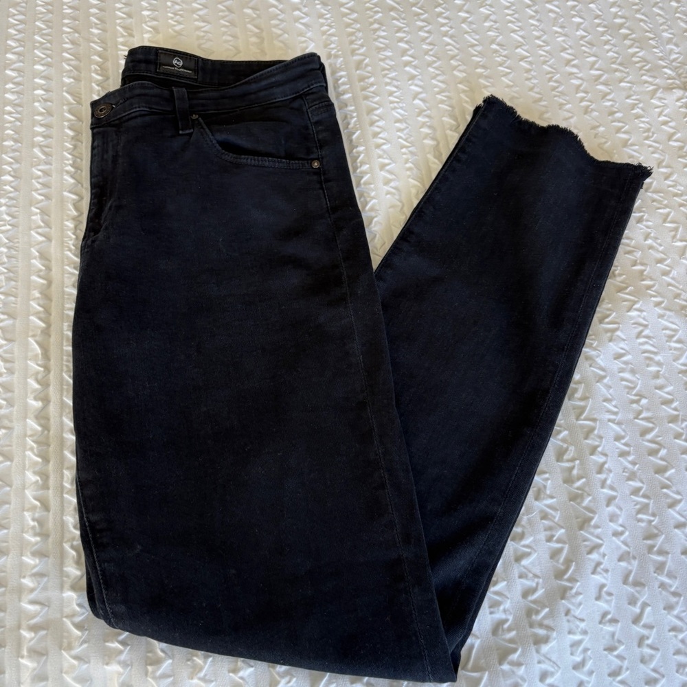 AG jeans - size 31R The Harper Essential Straight Dark Wash Frayed